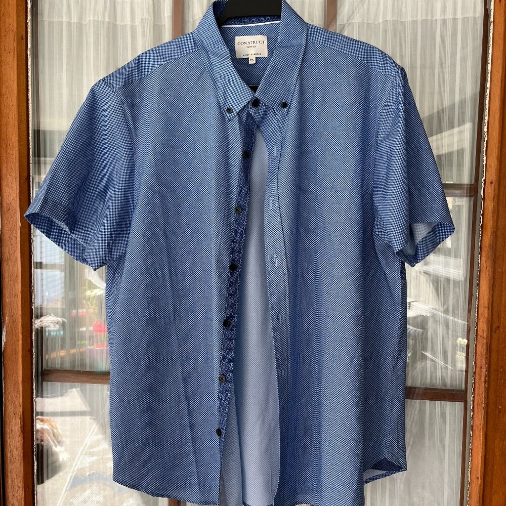 Slim Fit Microdot Short Sleeve 4-Way Stretch Performance Button-Down Shirt